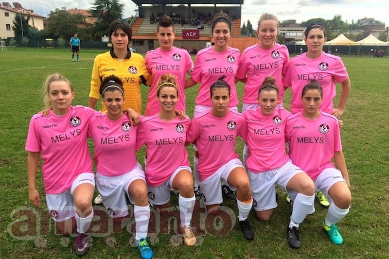 la squadra dell'Arezzo calcio femminile